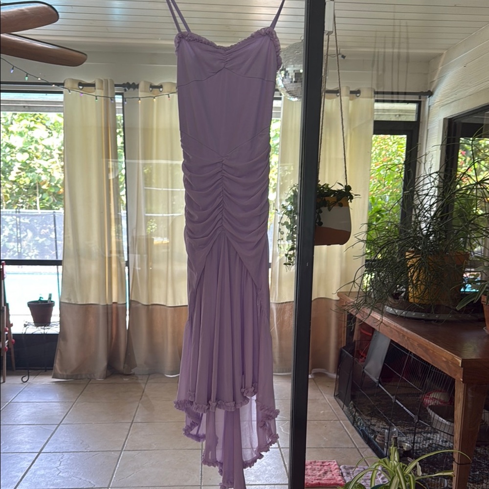 Elegant Lavender Spaghetti Strap Dress